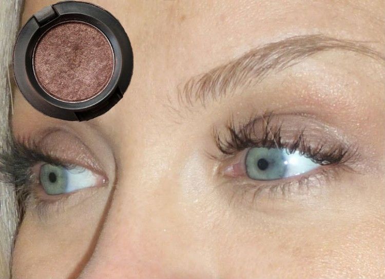 Best mac eyeshadows for blue eyes fair skin